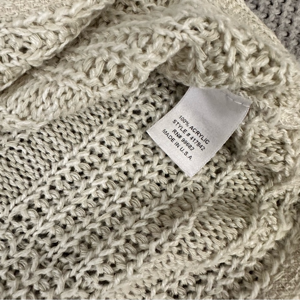 3/$20 ALGA Loose Fit Cream Beige Sweater - Picture 7 of 9